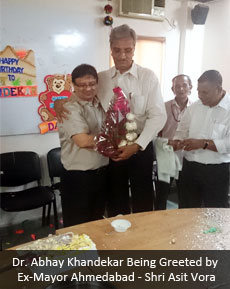 Dr.Abhay Khandekar Being Greeted by Ex-Mayor Ahmedabad - Shri Asit Vora